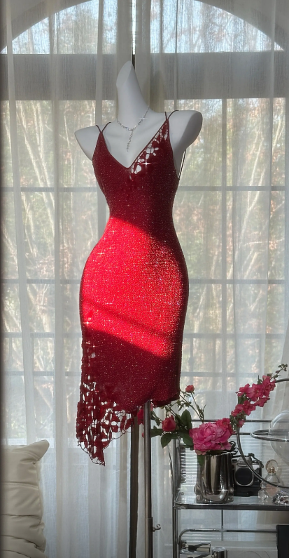 Chic Short Red Prom Dress V-neck Chiffon Evening Dress Sheath Beaded Birthday Dress ED07178