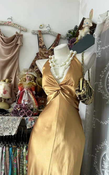 Elegant Gold Prom Dresses Satin Halter Long Evening Dress Sheath Backless Birthday Dress ED07195