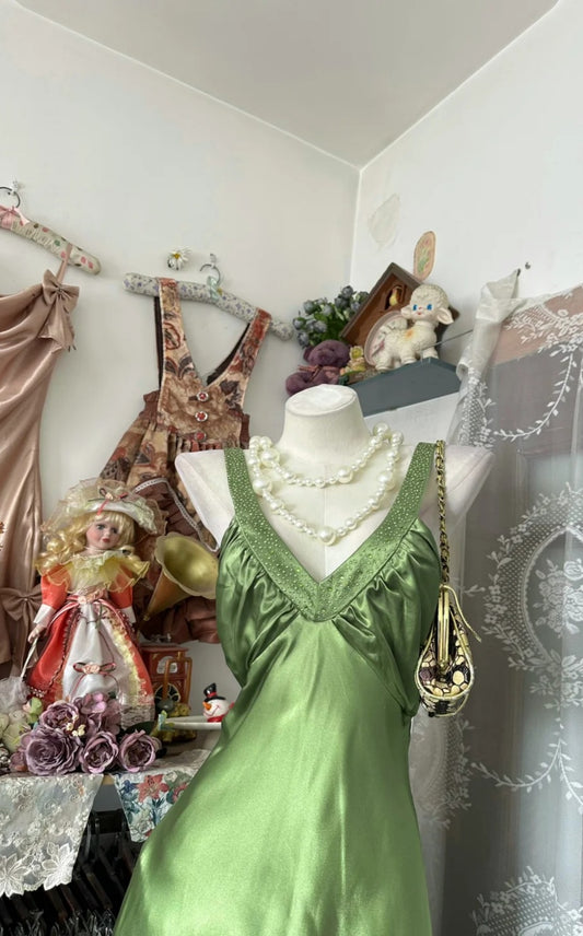 Elegant Green Prom Dresses Satin V-neck Long Evening Dress Sheath Birthday Dress ED07197