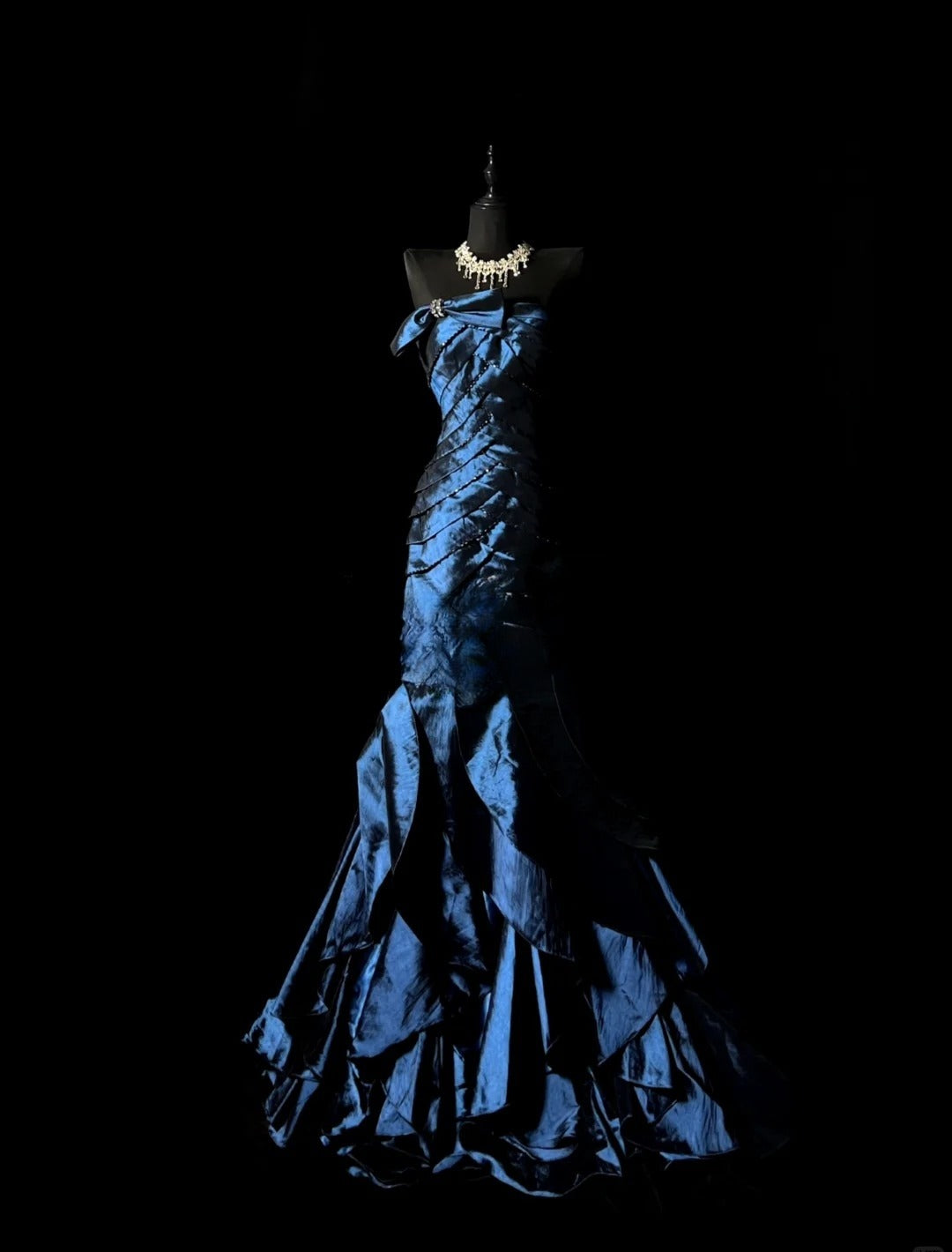 Robe de bal bleu marine chic, robe de soirée longue sans bretelles en satin, robe sirène d'anniversaire ED07199