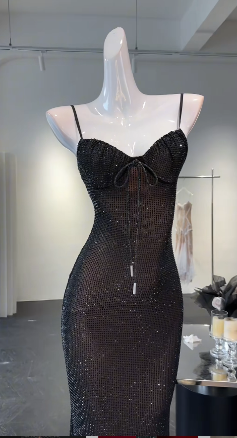 Robe de bal noire élégante, fourreau, bretelles spaghetti, robe de soirée en mousseline ornée de diamants, sans manches, robe d'anniversaire ED07231