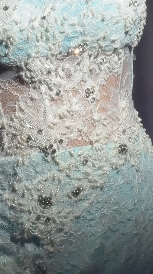 Robe de bal longue élégante à décolleté cœur, robe fourreau en dentelle perlée ED07237