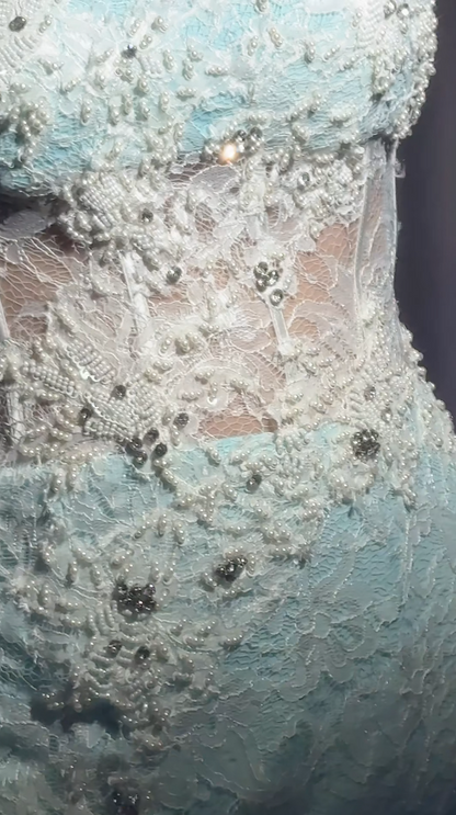 Robe de bal longue élégante à décolleté cœur, robe fourreau en dentelle perlée ED07237