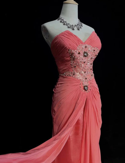 Robe de bal longue chic couleur pastèque, en mousseline perlée, décolleté cœur, robe fourreau ED07249