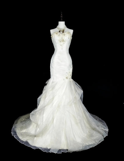 Robe de mariée blanche longue et sobre, décolleté cœur, style sirène, en tulle, référence ED07275