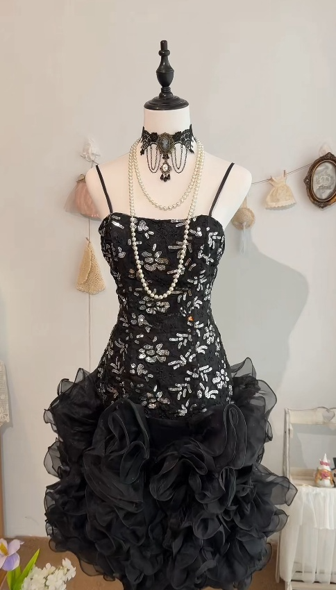 Chic Black Prom Dress Tulle Sequins Spaghetti Straps Sheath Short Birthday Dress EP07328