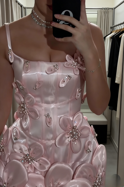 Niedliches rosa Satin-Abendkleid mit Spaghettiträgern, 3D-Applikationen, ärmellos, kurzes Geburtstagskleid ED07331