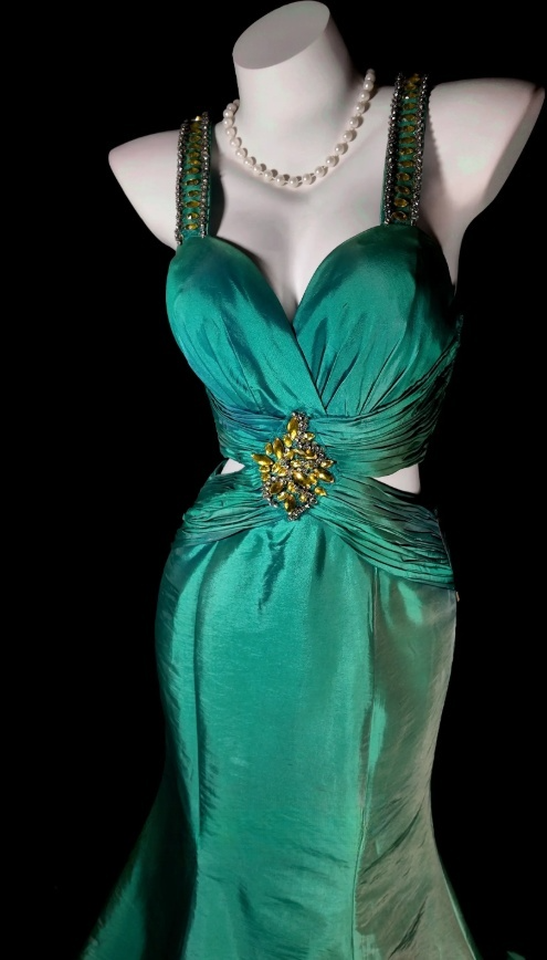 Classy Long Green Prom Dress Sheath V-neck Sleeveless Satin Evening Dress ED07350