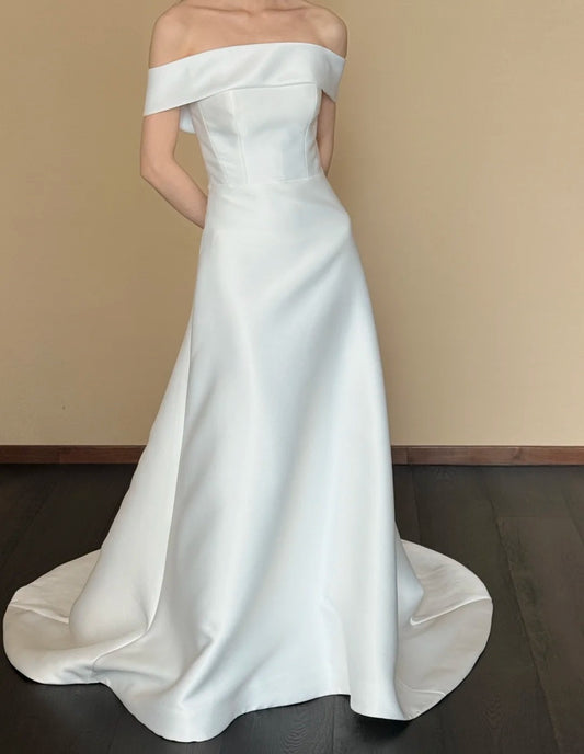 Simple Sheath Satin Off-shoulder Bridal Dress White Wedding Dress Sleeveless Bridal Gown ED07464