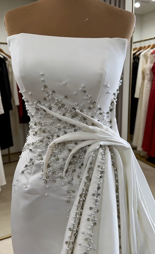 Simple Sheath Satin Strapless Bridal Dress White Wedding Dress Sleeveless Bridal Gown ED07466