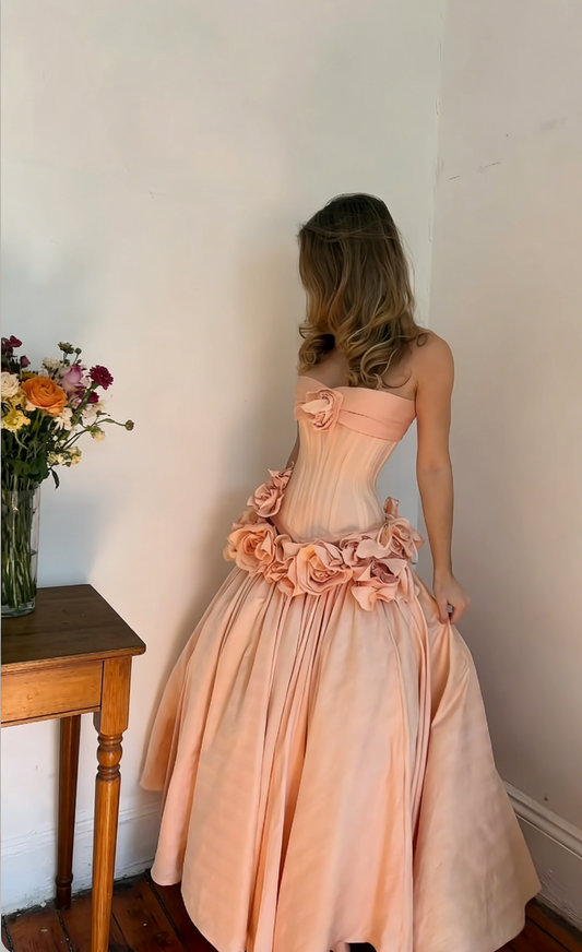 Elegantes Neckholder-Abendkleid in A-Linie aus Satin in Altrosa ED07497