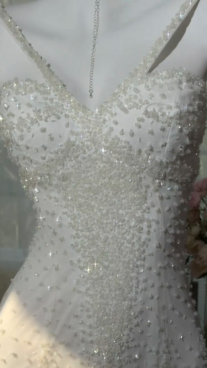 Robe de Soirée Longue Sirène Chic Col en V Perles Mousseline de Soie Blanche Bal de Promo ED07498