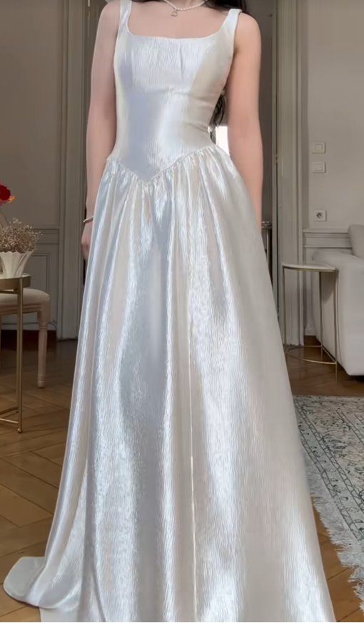 Chic A-Line Spaghetti Straps Long Evening Dress Satin White Prom Dress ED07512