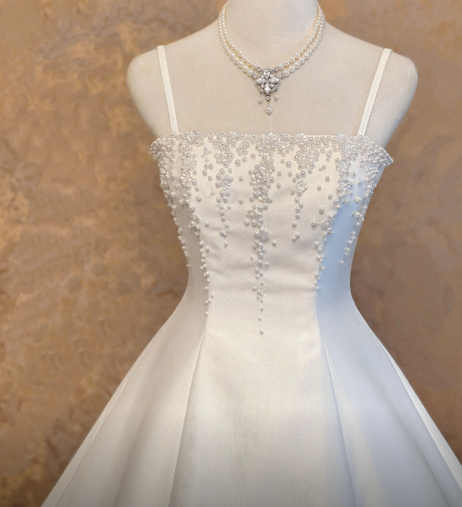 Elegantes A-Linien-Abendkleid mit Spaghettiträgern, lang, Satin, Weiß, Abschlussballkleid ED7522