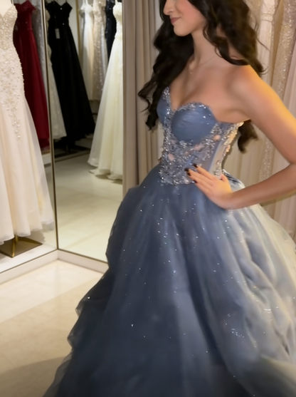 Wunderschönes Dusty Blue Ballkleid Sweetheart A-Linie Tüll Langes Abendkleid Ärmelloses Sweetheart 16 Kleid ED07530