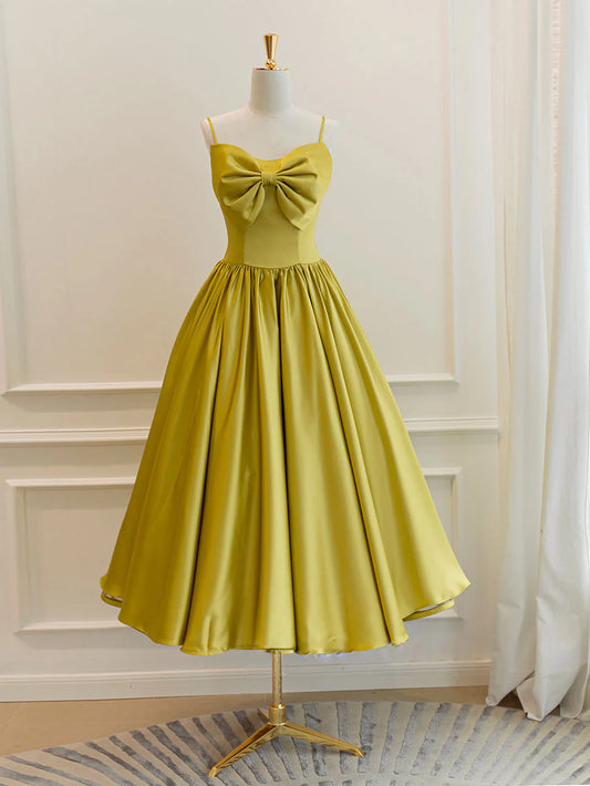 Einfaches gelbes Satin-Kurzballkleid, gelbes Brautjungfernkleid ED0754