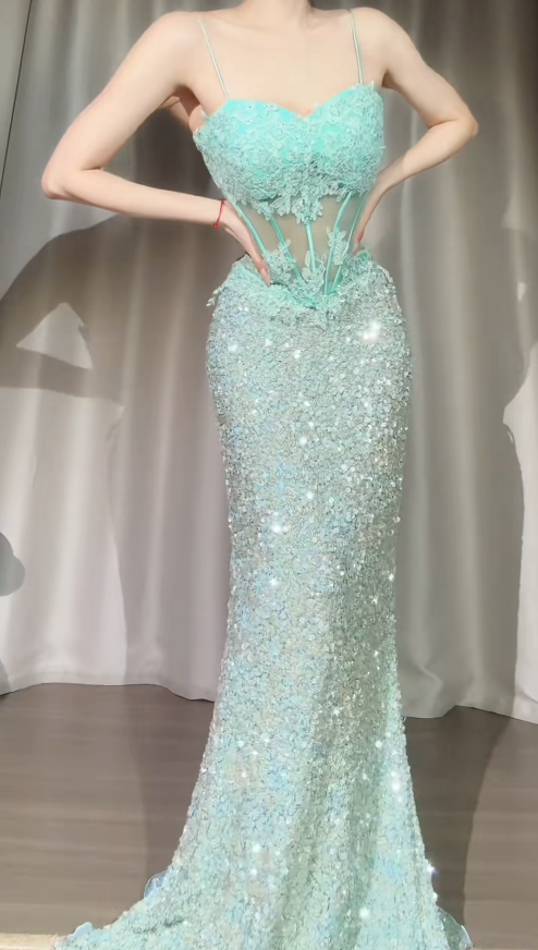 Green Prom Dress Chic Spaghetti Straps Formal Dress Sheath Sequins Beaded Long Evening Dress ED07559