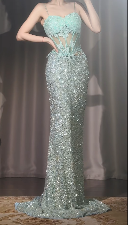 Green Prom Dress Chic Spaghetti Straps Formal Dress Sheath Sequins Beaded Long Evening Dress ED07559
