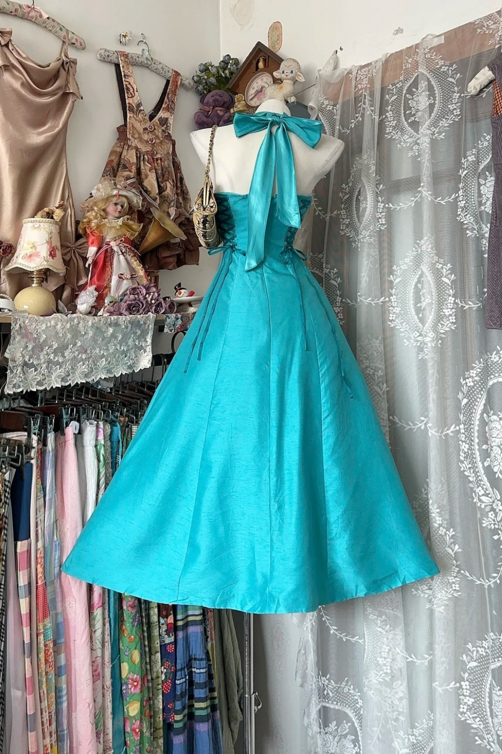 Robe de Bal Courte Bleue Dos-Nu Satinée Coupe Évasée Robe de Soirée Longue ED07598