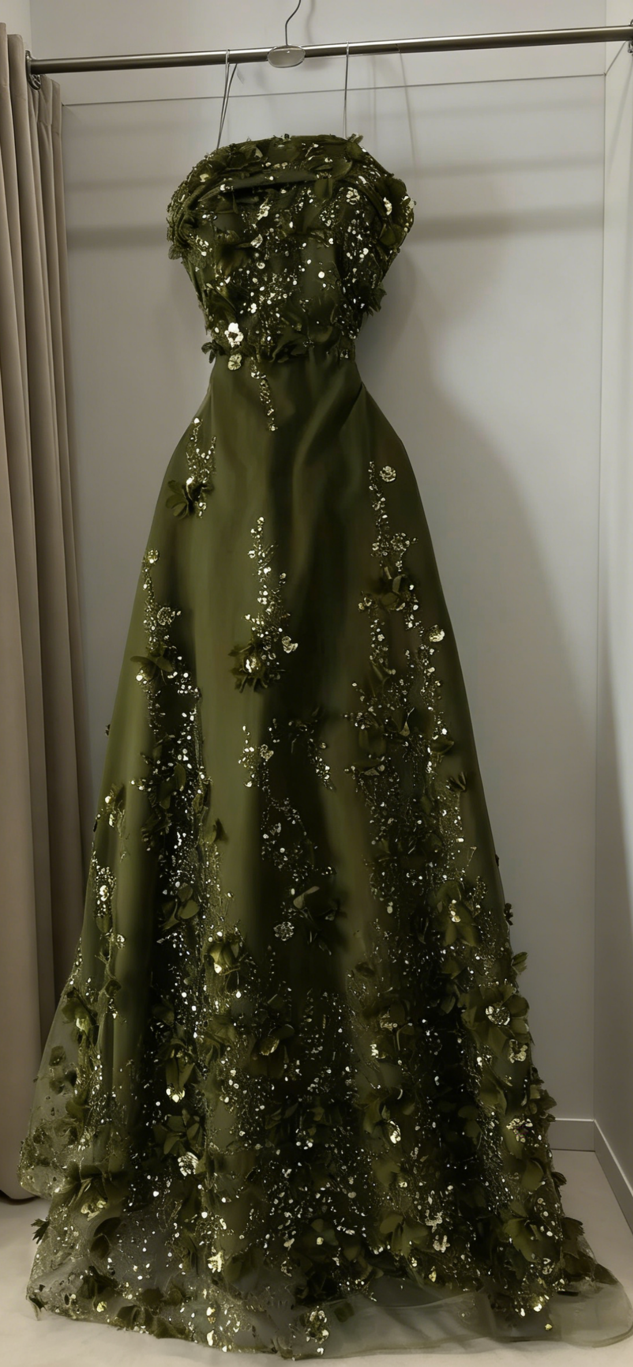 Robe de bal vert olive, ligne A, bustier, longue, robe de soirée, tulle, applique, robe de cérémonie ED07600