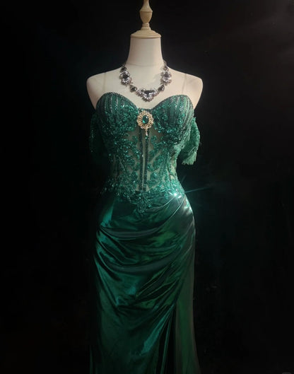 Chic Sheath Green Prom Dress Off-shoulder Satin Appliques Long Evening Dress ED07610
