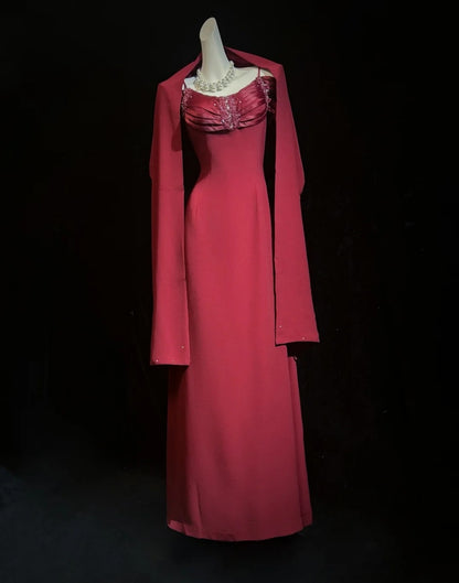 Robe de bal chic bordeaux fourreau à bretelles spaghetti en mousseline perles longue ED07611
