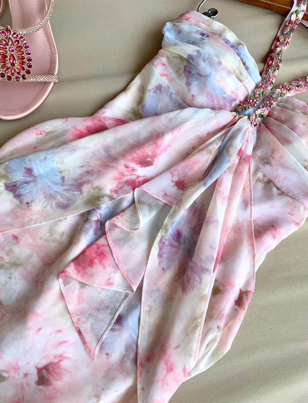 Pink Short Prom Dress Halter Sheath Chiffon Cocktail Dress Sleeveless Short Semi-Formal Dress ED07619