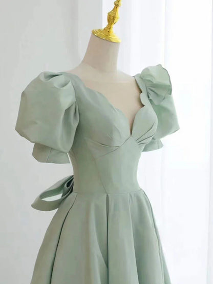 Robe de bal courte en satin vert simple à col en V, robe de soirée verte ED0763