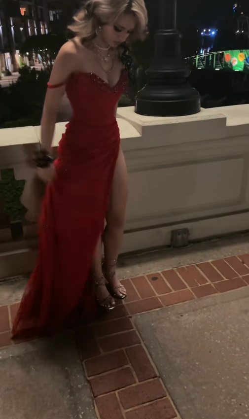 Burgundy Long Evening Dress Dress Sheath Off-shoulder Prom Dress Silt Formal Dress ED07635