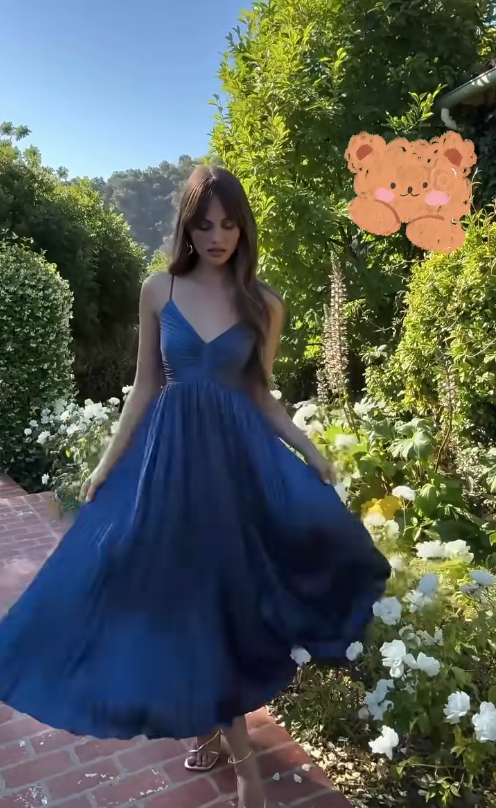 Marineblaues, elegantes Abendkleid mit Spaghettiträgern und A-Linie ED07657
