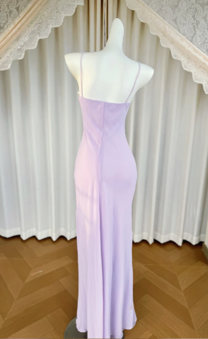 Robe de bal longue violet clair en mousseline avec bretelles fines, fourreau ED07660