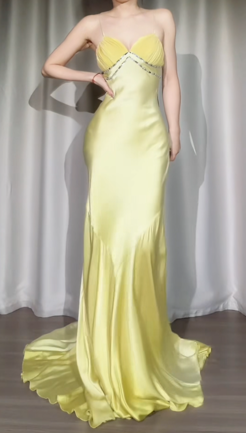 Chic Yellow Prom Dress Spaghetti Straps Sheath Satin Long Evening Dress ED07676