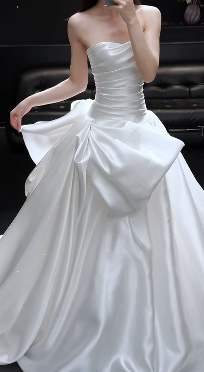 Timeless White Wedding Dress Sweetheart Satin Birdal Gowns A-Line Bridal Dress  ED07696