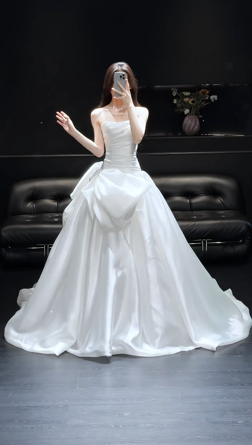 Timeless White Wedding Dress Sweetheart Satin Birdal Gowns A-Line Bridal Dress  ED07696
