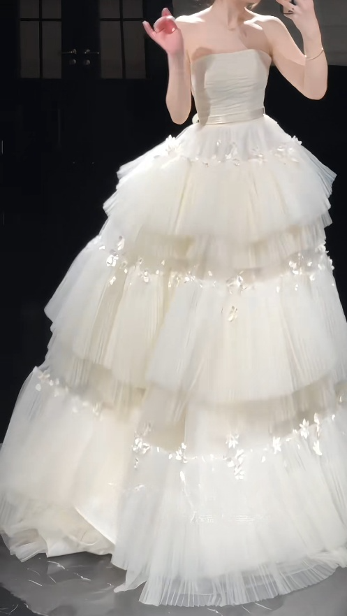 Timeless A-Line Bridal Dress Ivory Wedding Dress Strapless Tulle Birdal Gowns ED07697