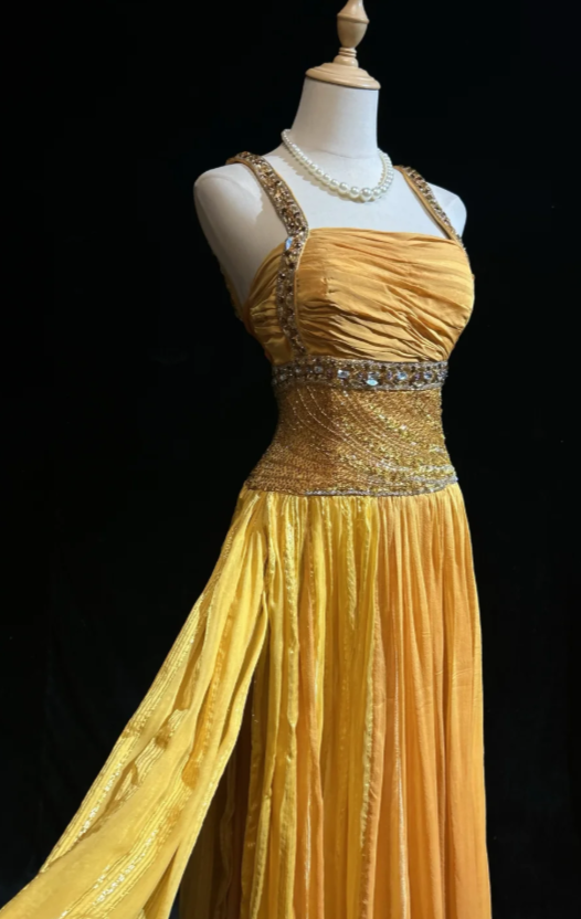 Schlichtes Etuikleid mit Spaghettiträgern, langes Abendkleid aus Chiffon, perlenbesetztes Ballkleid Gold ED07712