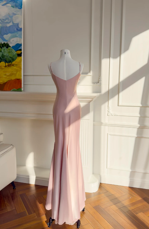 Élégante robe de soirée longue fourreau à fines bretelles en satin rose pour le bal de promo ED07714
