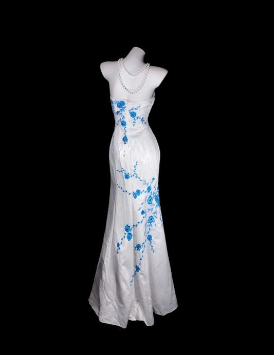 Elegant Strapless Sheath Satin Long Evening Dress Embroidery White Prom Dress ED07725