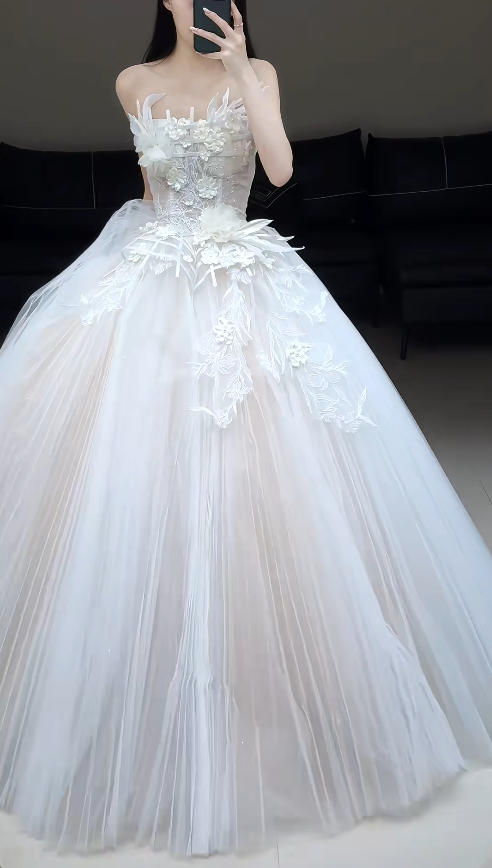 Timeless A-Line Wedding Dress Tulle Strapless Bridal Dress White Bridal Gown ED07828