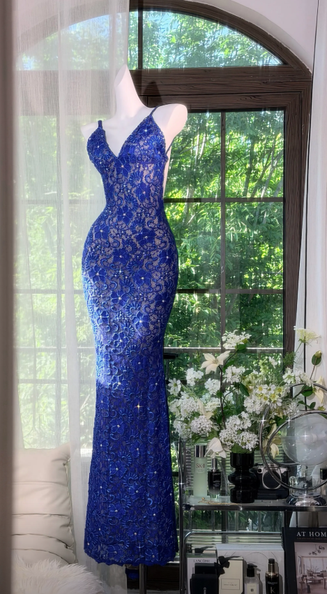 Élégante robe de soirée fourreau longue en dentelle avec applications, fines bretelles, robe de bal bleue ED07834