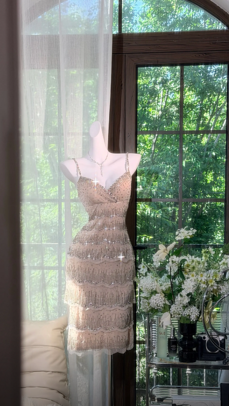 Fashion Spaghetti Straps Sheath Cocktail Dress Chiffon Beaded Short Prom Dress Champagne Homecoming Dress   ED07855