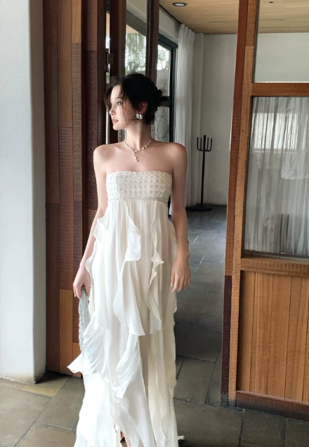 Robe Fourreau d'Été Blanche Simple pour Invitée de Mariage, Robe de Vacances Bustier en Mousseline, Longue Robe de Soirée ED07870