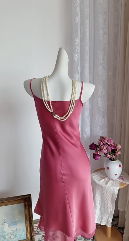 Robe de soirée chic à fines bretelles en mousseline rose courte ED07890