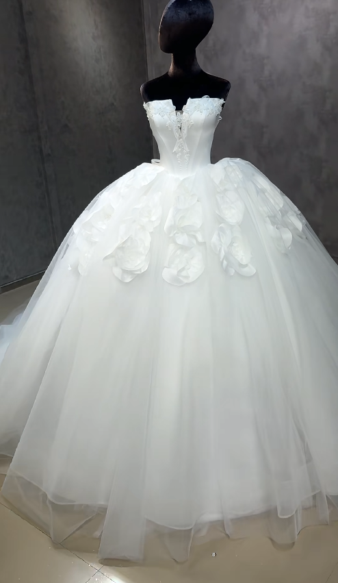 Timeless Strapless A-Line Wedding Dress Tulle Bridal Dress White Bridal Gown ED07895