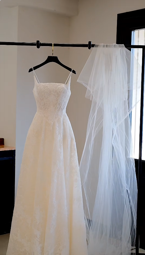 Timeless Spaghetti Straps A-Line Wedding Dress Lace Bridal Dress White Bridal Gown ED07898