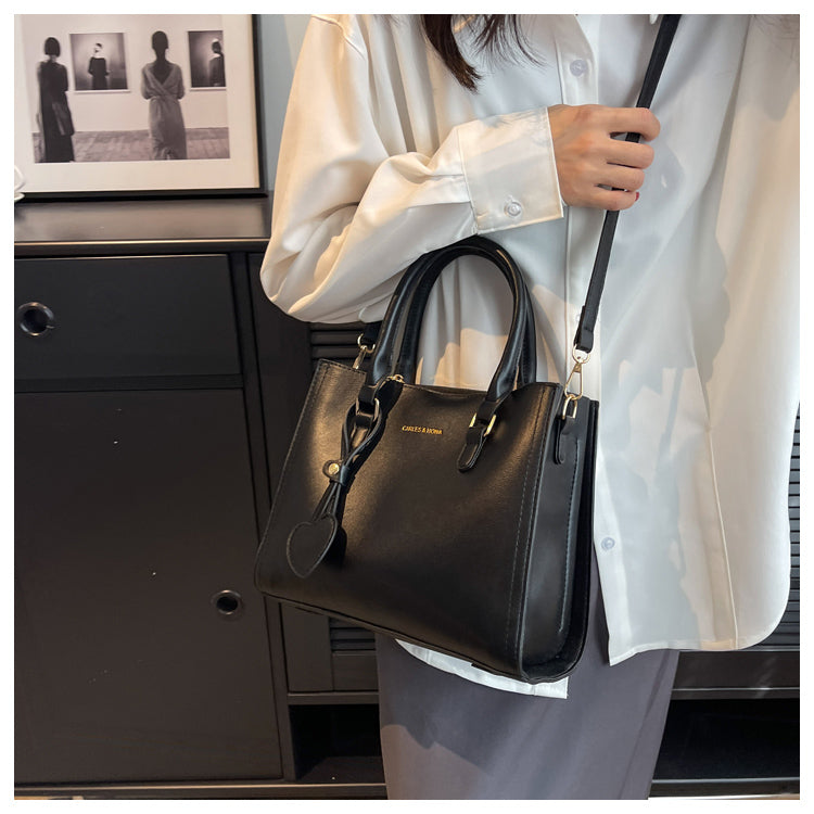 Vielseitige Messenger Bag mit Kette, quadratische Schultertasche ED0790