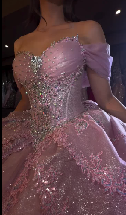 Gorgeous Off-shoulder Prom Dress Tulle Beaded Ball Gown Quinceanera Dress Pink Sweet 16 Dress ED07926