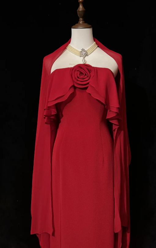 Élégante robe longue de soirée en mousseline fourreau sans bretelles, robe de bal bordeaux ED07953
