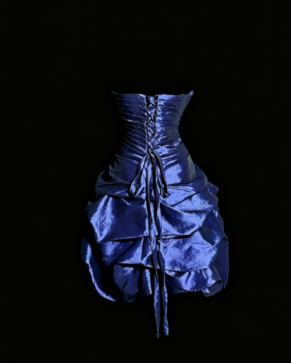 Elegantes blaues Cocktailkleid Trägerloses A-Linien-Geburtstagskleid Satin Abschlussballkleid ED08006