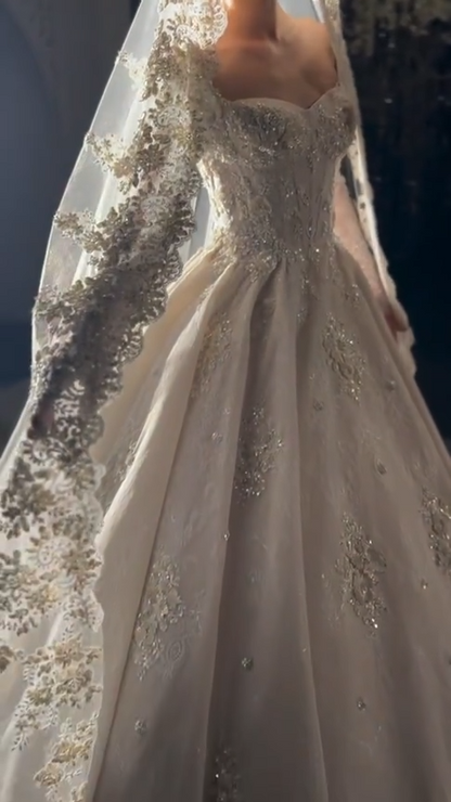 Robe de mariée modeste trapèze en tulle avec appliques Robe de mariée blanche ED08008